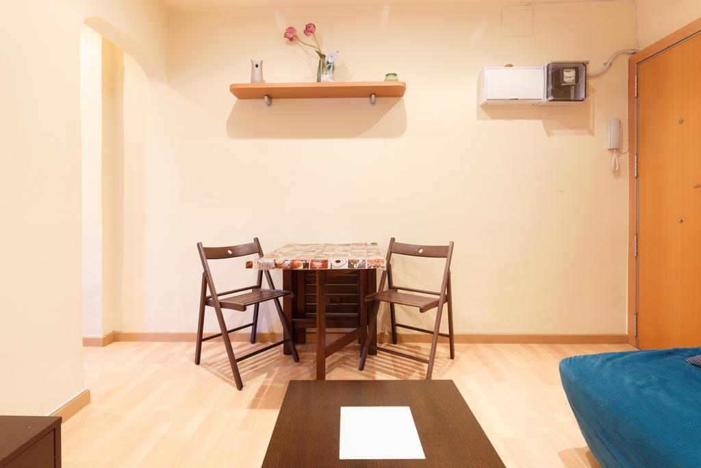 Apartment Bed&BCN Sant Andreu II Barcelone Extérieur photo